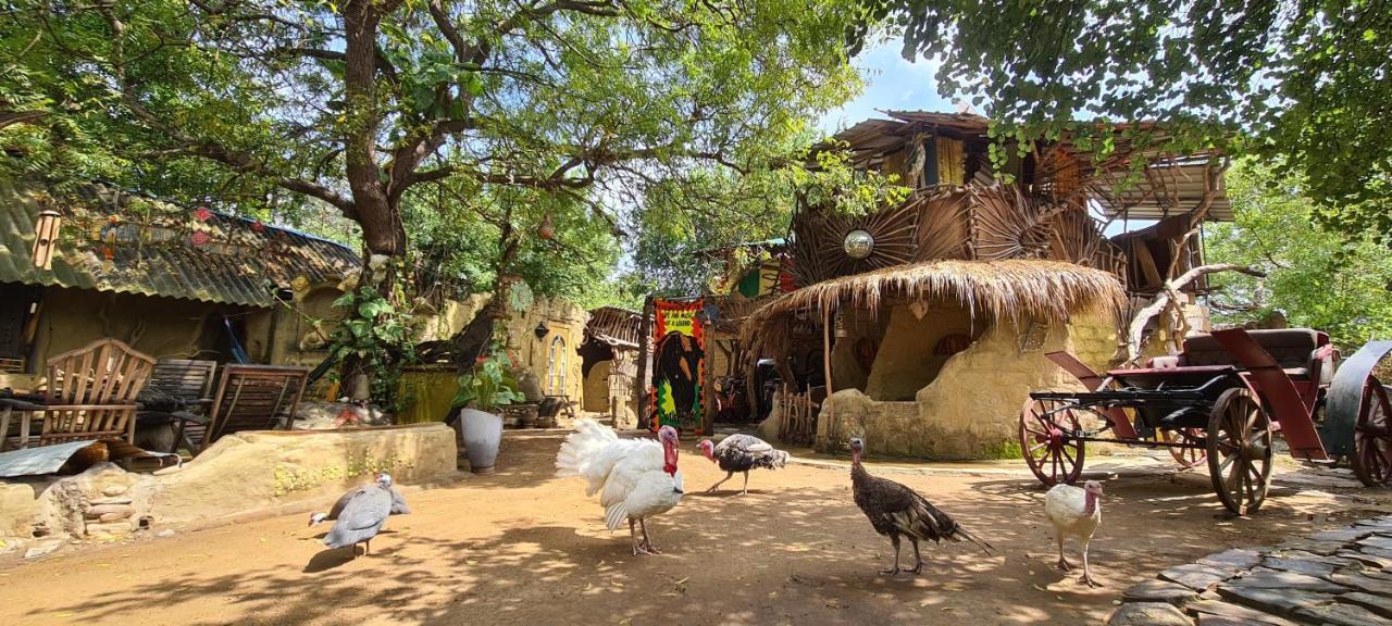 Humbhaha Jungle Yala Nature Eco Resort カタラガマ エクステリア 写真